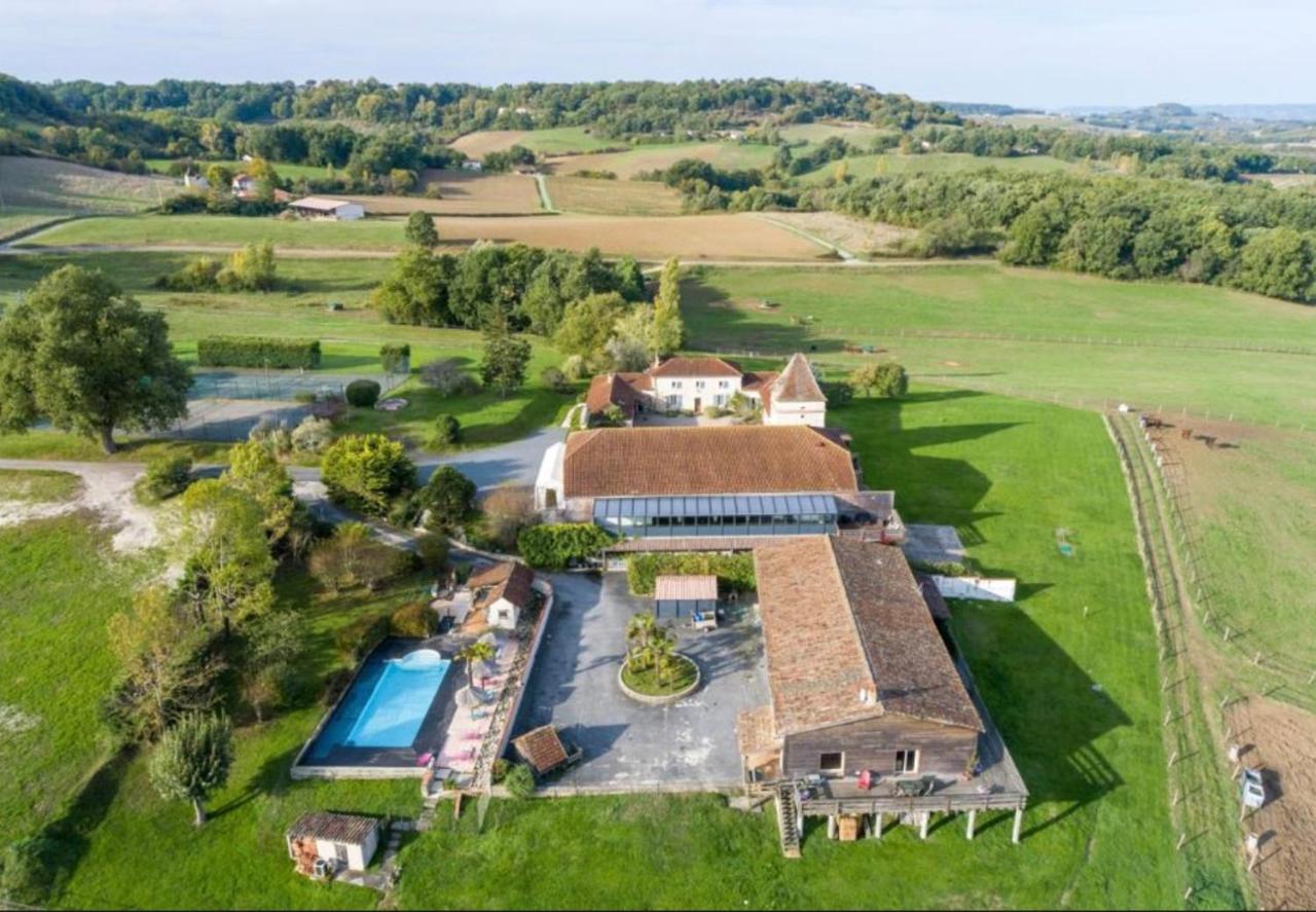 Domaine De Villot Hotel Sainte-Colombe-de-Villeneuve Eksteriør billede