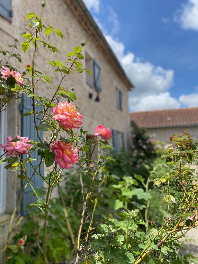 Domaine De Villot Hotel Sainte-Colombe-de-Villeneuve Eksteriør billede
