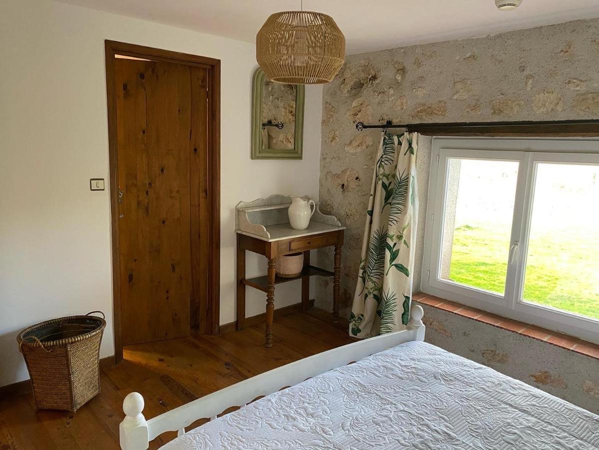 Domaine De Villot Hotel Sainte-Colombe-de-Villeneuve Eksteriør billede