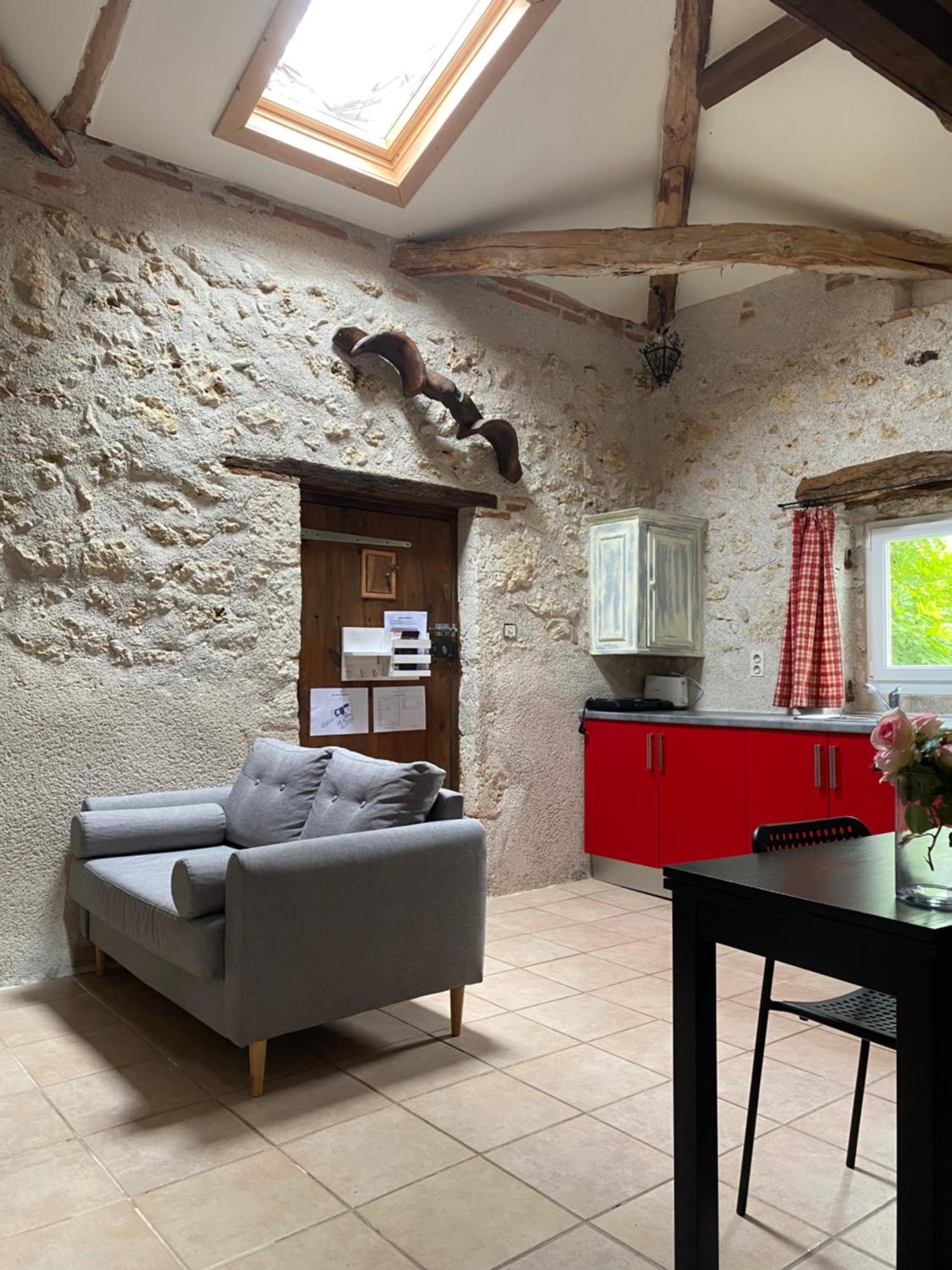 Domaine De Villot Hotel Sainte-Colombe-de-Villeneuve Eksteriør billede
